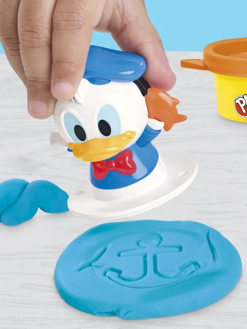 Play-Doh Disney Junior Stamp and Go Donald Duck, Kids Arts & Crafts 2+, NEW